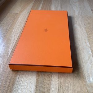 Hermès Scarf Box 🧡